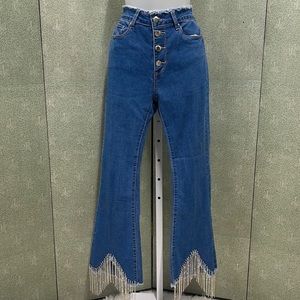 Denim Blvd cropped jeans “ Happy New Year’s “ 🥳🍾